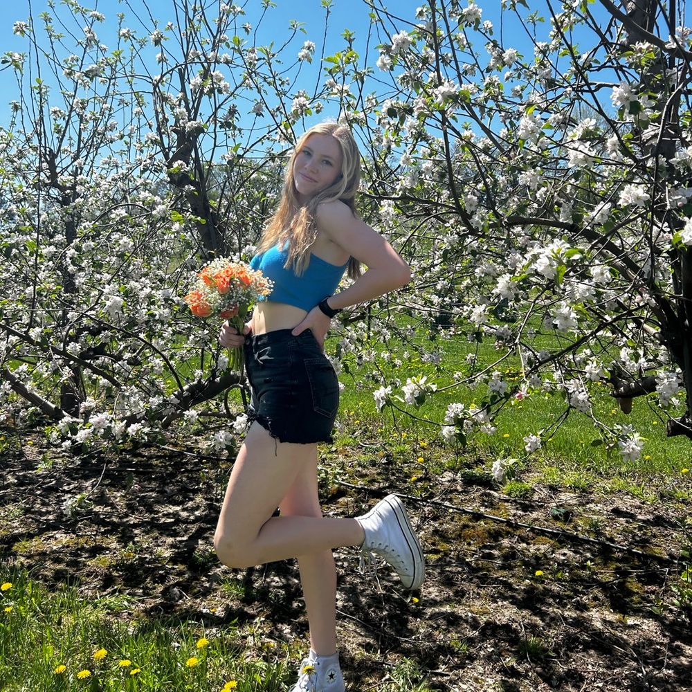 Meet your Posher, Mercedi